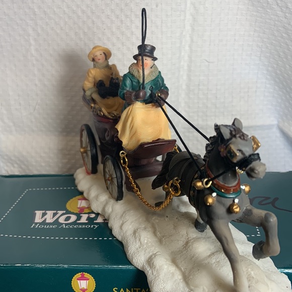 Santa’s Workbench - Carriage 2004 - Picture 5 of 5